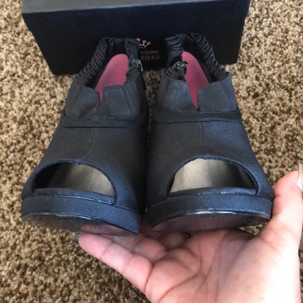 Nina New York Edina Heels - Picture 6 of 8